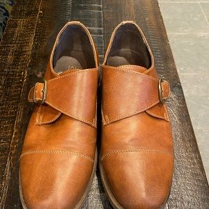 Big Boys Size 6 brown dress shoes
